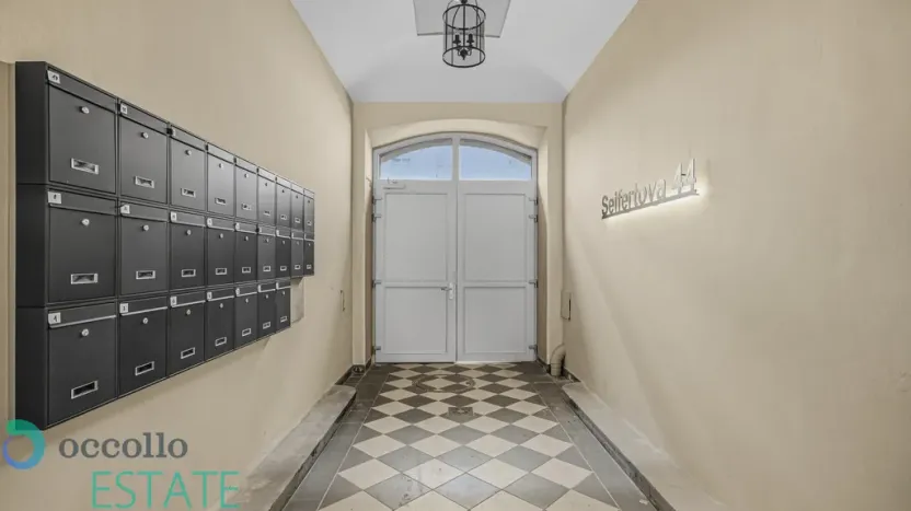 Pronájem bytu 1+kk, Praha, Seifertova, 26 m2