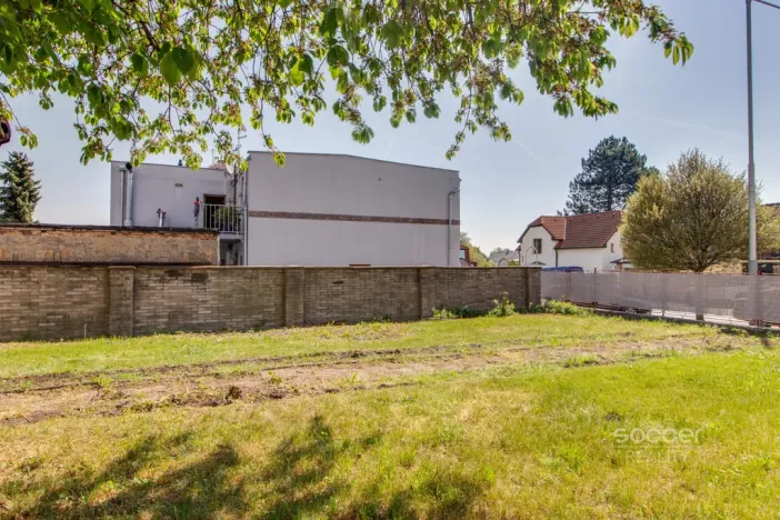 Pronájem zahrady, Praha - Horní Počernice, Dobšická, 450 m2