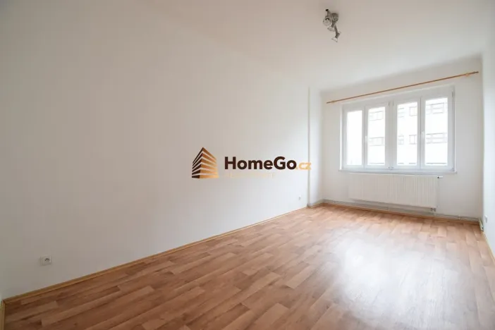 Pronájem bytu 2+1, Praha - Nusle, U gymnázia, 57 m2
