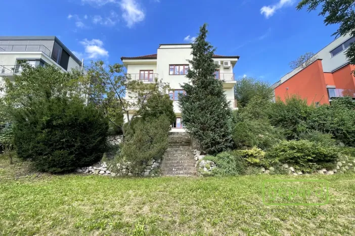 Pronájem bytu 2+kk, Praha - Vinohrady, Perucká, 79 m2