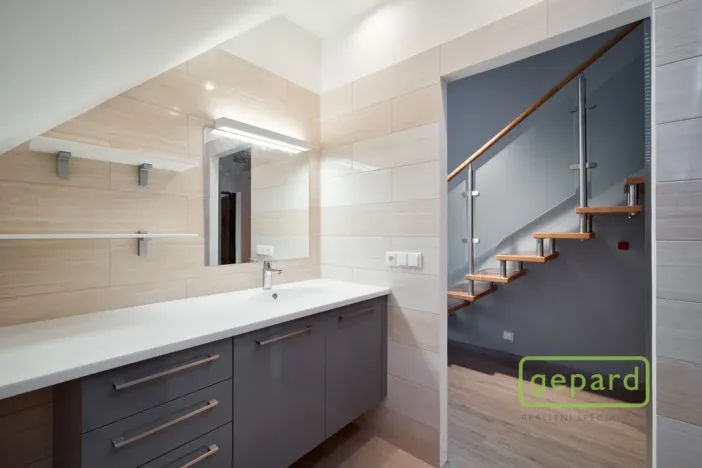 Pronájem bytu 2+kk, Praha - Vinohrady, Perucká, 71 m2