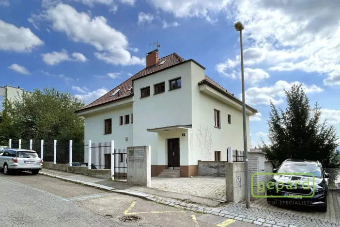 Pronájem bytu 2+kk, Praha - Vinohrady, Perucká, 71 m2