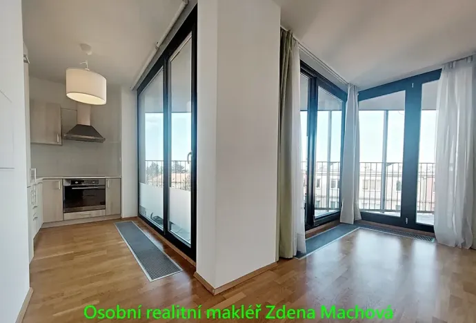 Pronájem bytu 1+kk, Praha - Žižkov, Ke kapslovně, 38 m2