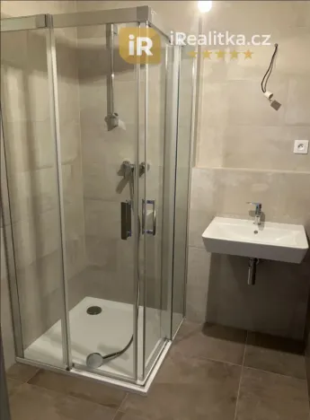 Pronájem bytu 2+kk, Praha - Černý Most, Arnošta Valenty, 38 m2