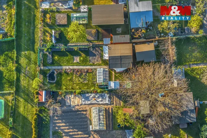 Prodej zahrady, Rybitví, 148 m2