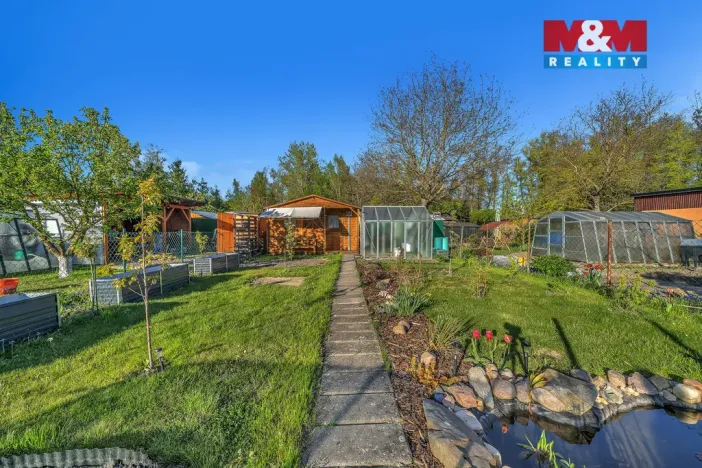 Prodej zahrady, Rybitví, 148 m2
