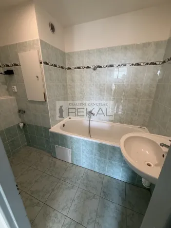 Pronájem bytu 3+1, Praha - Krč, Vikova, 68 m2