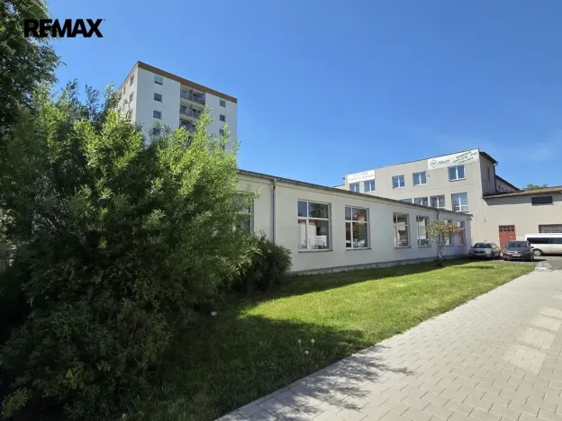 Prodej obchodního prostoru, Dvůr Králové nad Labem, Dobrovského, 540 m2