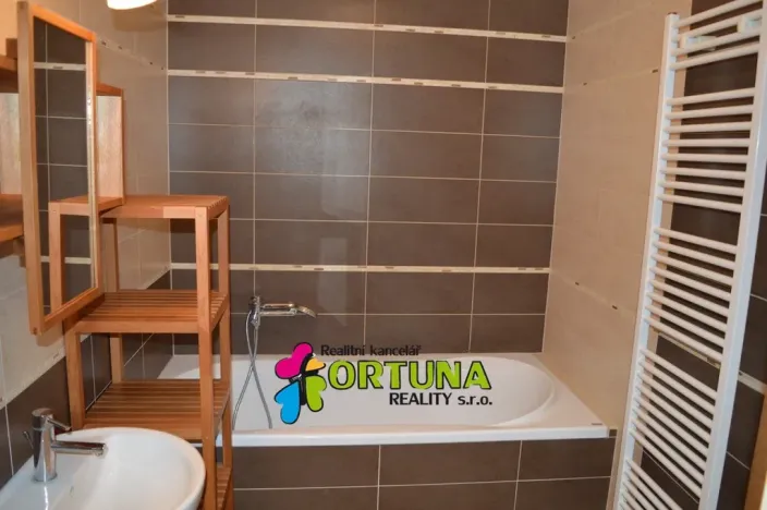 Prodej bytu 2+kk, České Budějovice - České Budějovice 5, Vrbenská, 63 m2