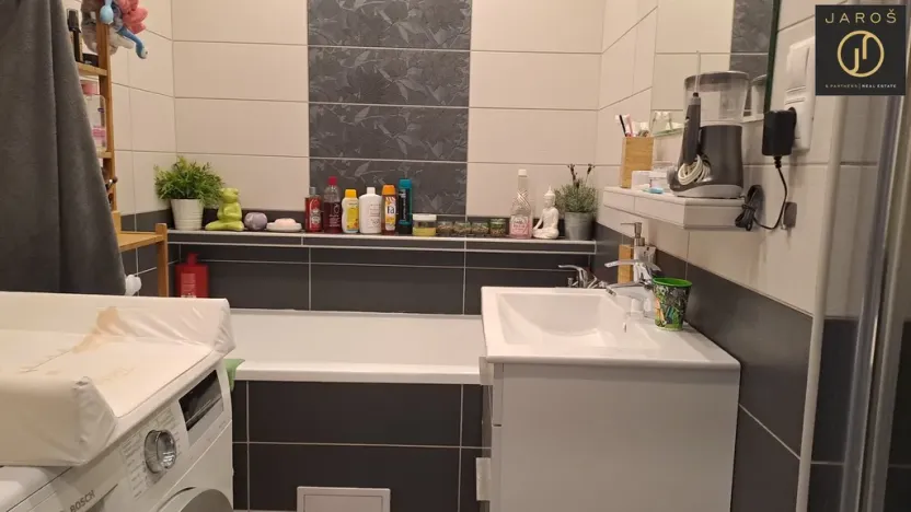 Prodej bytu 4+1, Dalovice, Na Výsluní, 84 m2