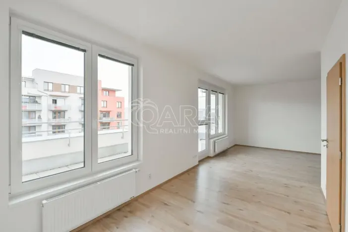 Pronájem bytu 1+kk, Praha - Čakovice, Tryskovická, 40 m2