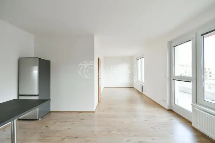 Pronájem bytu 1+kk, Praha - Čakovice, Tryskovická, 40 m2