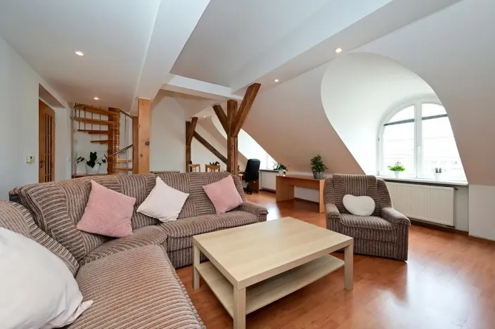 Pronájem bytu 2+1, Praha - Žižkov, Baranova, 85 m2