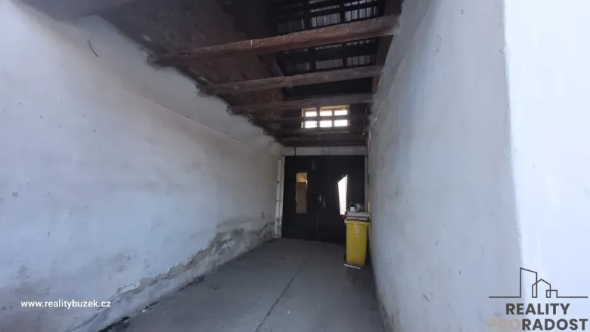 Pronájem zemědělské usedlosti, Střeň, 100 m2