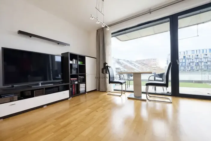 Pronájem bytu 1+kk, Praha - Libeň, Smrčkova, 32 m2