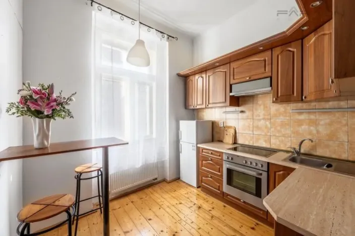 Pronájem bytu 2+1, Praha - Nové Město, Na hrádku, 60 m2