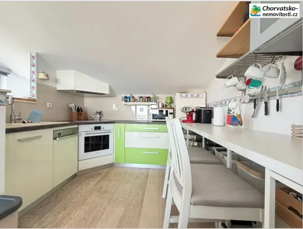 Prodej bytu 3+kk, Novalja, Chorvatsko, 67 m2