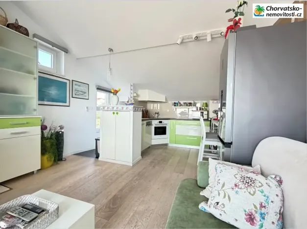 Prodej bytu 3+kk, Novalja, Chorvatsko, 67 m2