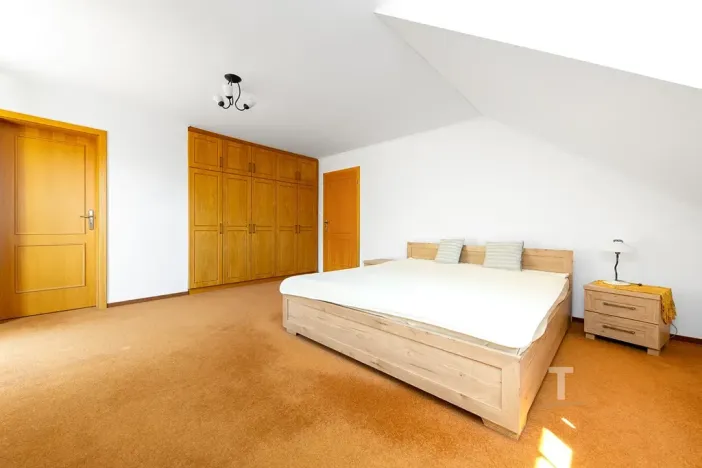 Prodej rodinného domu, Lipová-lázně, 232 m2