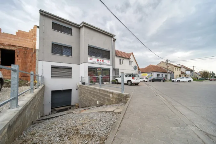 Prodej činžovního domu, Újezd u Brna, Nádražní, 234 m2