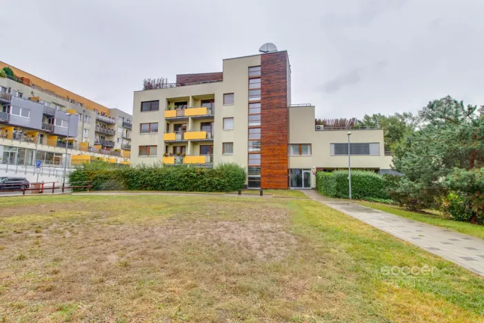 Pronájem bytu 3+kk, Praha - Záběhlice, Harlacherova, 165 m2