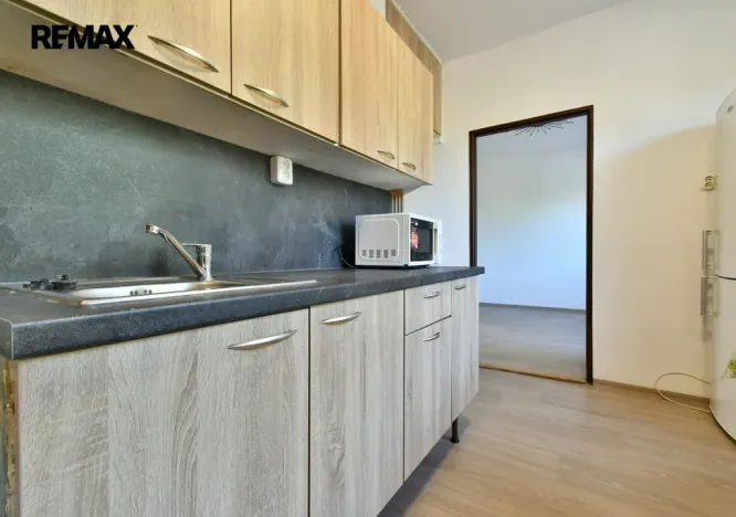 Pronájem bytu 3+1, Hradec Králové - Slezské Předměstí, třída SNP, 67 m2