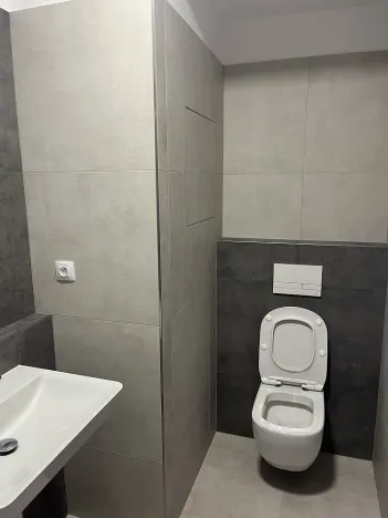 Pronájem bytu 1+kk, Pardubice - Zelené Předměstí, Pod Vinicí, 38 m2