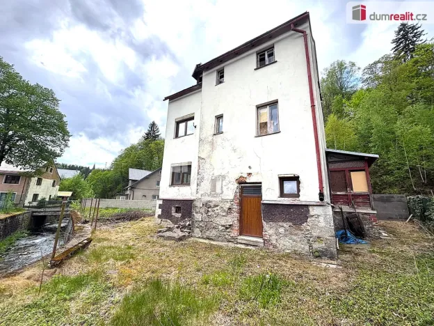 Prodej rodinného domu, Kraslice, V zátiší, 300 m2