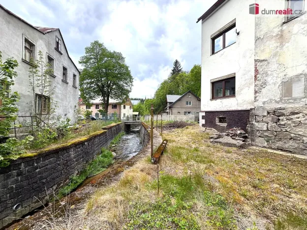 Prodej rodinného domu, Kraslice, V zátiší, 300 m2