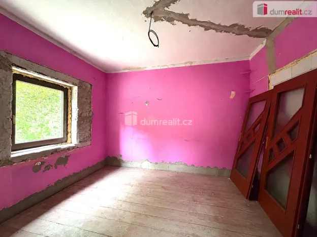 Prodej rodinného domu, Kraslice, V zátiší, 300 m2