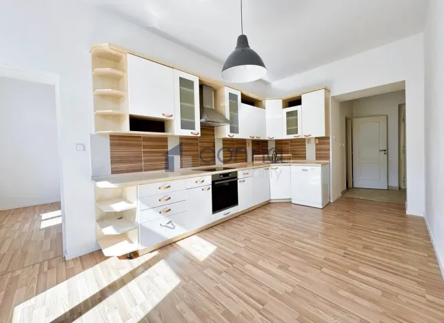 Pronájem bytu 3+1, Praha, Na Neklance, 79 m2