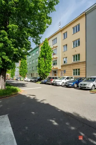 Prodej bytu 2+1, Ostrava - Mariánské Hory, Korunní, 77 m2