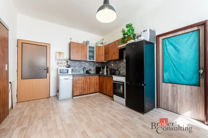 Prodej bytu 2+1, Ostrava - Mariánské Hory, Korunní, 77 m2