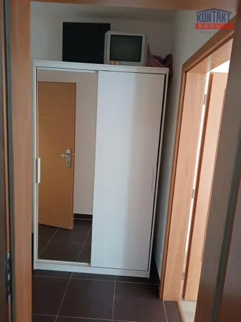 Pronájem bytu 1+kk, Hluboká nad Vltavou, 39 m2
