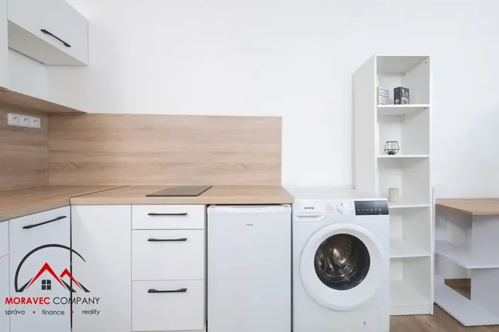 Pronájem bytu 1+kk, Ostrava, Sokolská třída, 21 m2