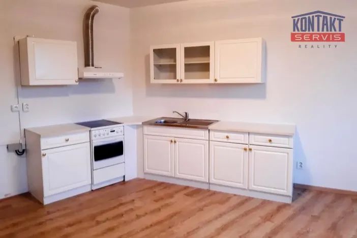 Pronájem bytu 1+kk, Ševětín, náměstí Šimona Lomnického, 33 m2