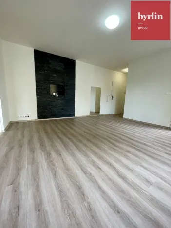 Pronájem bytu 2+kk, Opava, Jaselská, 49 m2