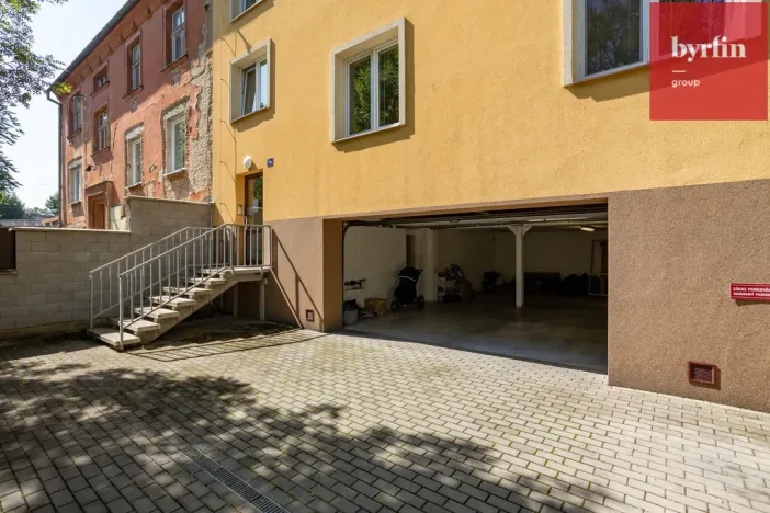 Pronájem bytu 2+kk, Opava, Jaselská, 49 m2
