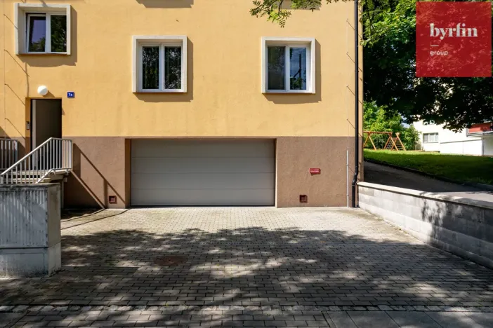 Pronájem bytu 2+kk, Opava, Jaselská, 49 m2