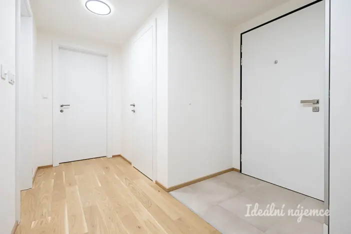 Pronájem bytu 2+kk, Praha - Lysolaje, Lysolajské údolí, 62 m2