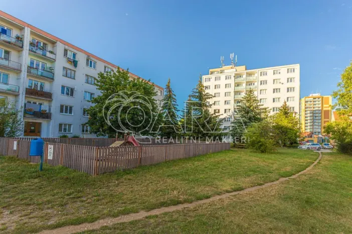 Pronájem bytu 1+1, Kralupy nad Vltavou - Lobeček, Třebízského, 34 m2