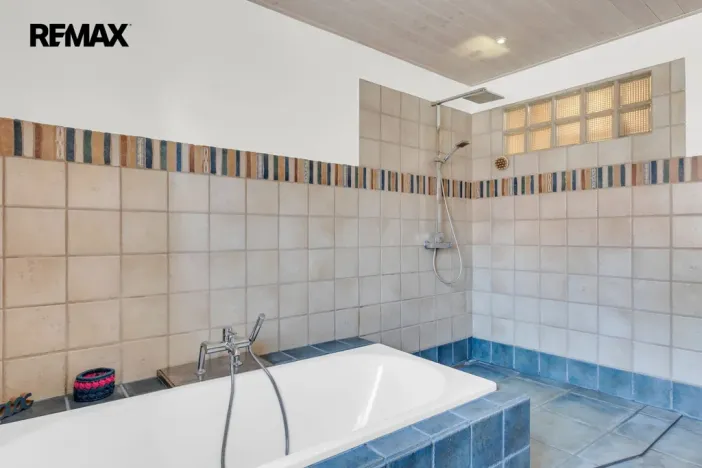 Prodej rodinného domu, Kamenice, 330 m2