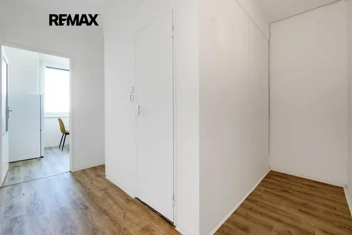 Prodej bytu 1+1, Hradec Králové, třída Edvarda Beneše, 41 m2