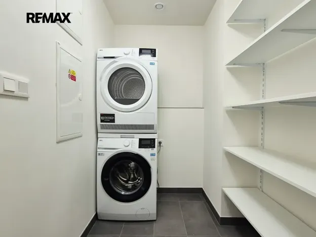 Pronájem bytu 2+kk, Praha - Kamýk, Zimova, 58 m2