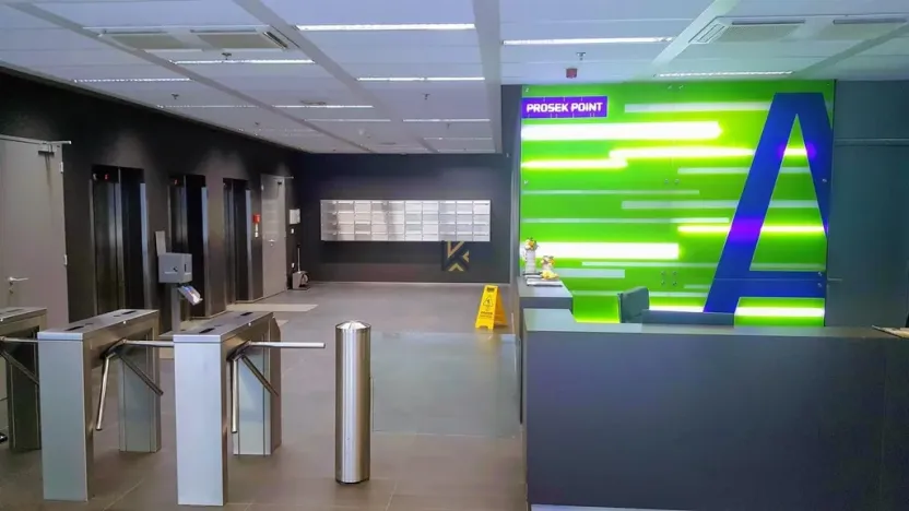 Pronájem obchodního prostoru, Praha - Prosek, Prosecká, 260 m2
