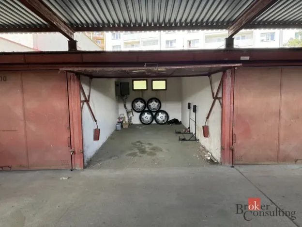 Prodej garáže, Plzeň - Skvrňany, Vejprnická, 14 m2