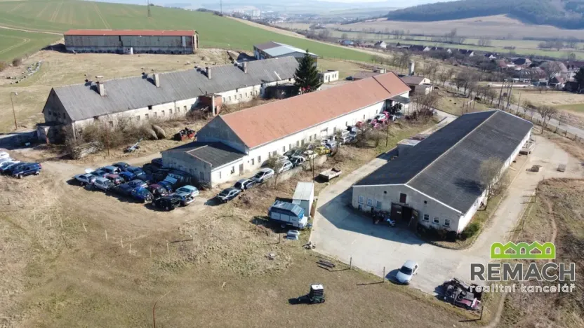 Pronájem skladu, Drslavice, 300 m2