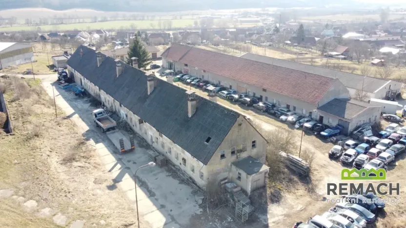 Pronájem skladu, Drslavice, 300 m2