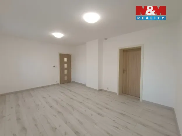 Pronájem bytu 2+1, Kladno, V. Burgra, 40 m2