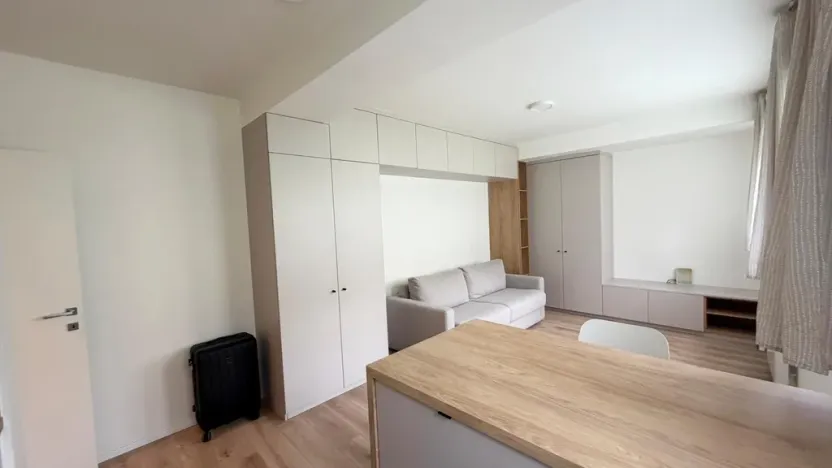 Pronájem bytu 1+kk, Praha - Strašnice, Strančická, 30 m2